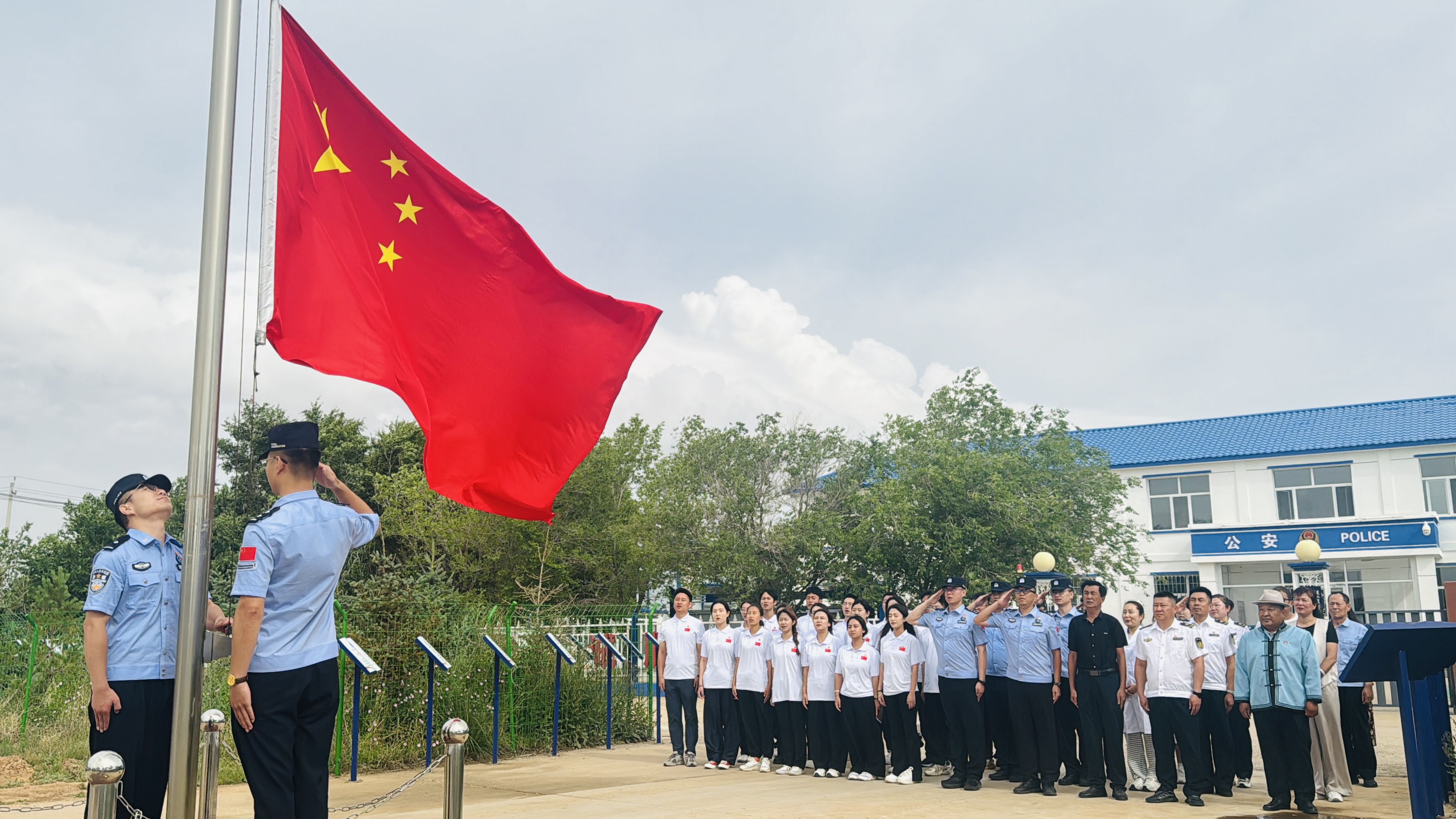 女人与公狍交酡女免费