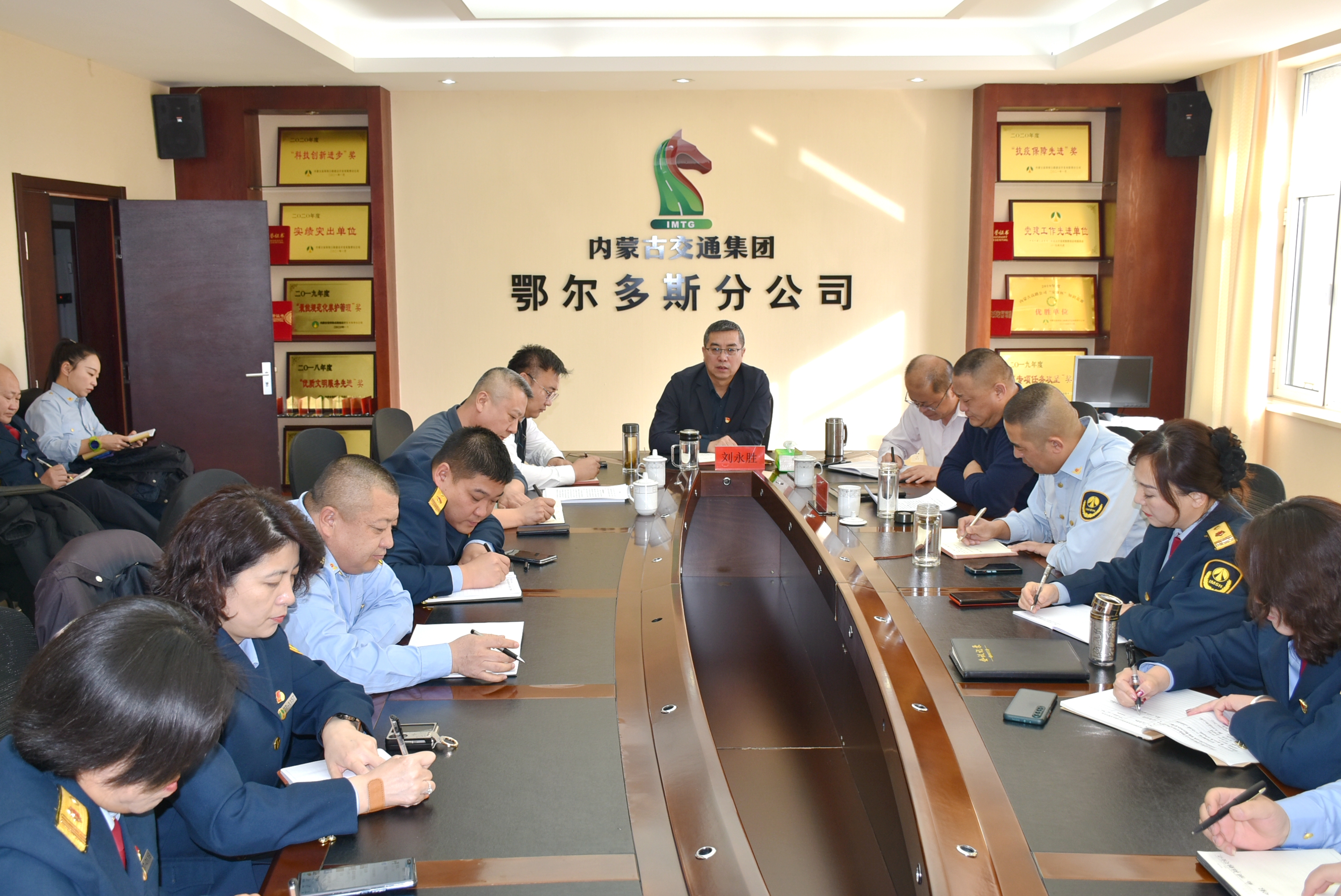 女人与公狍交酡女免费