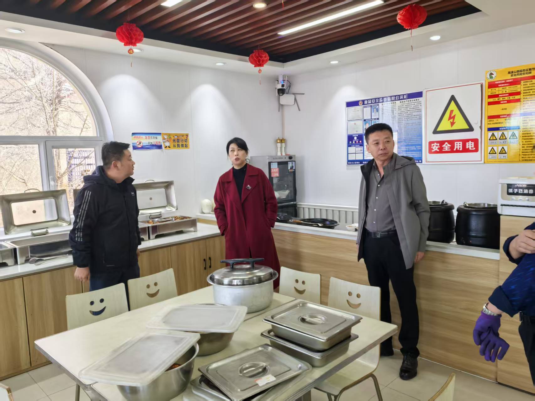 女人与公狍交酡女免费