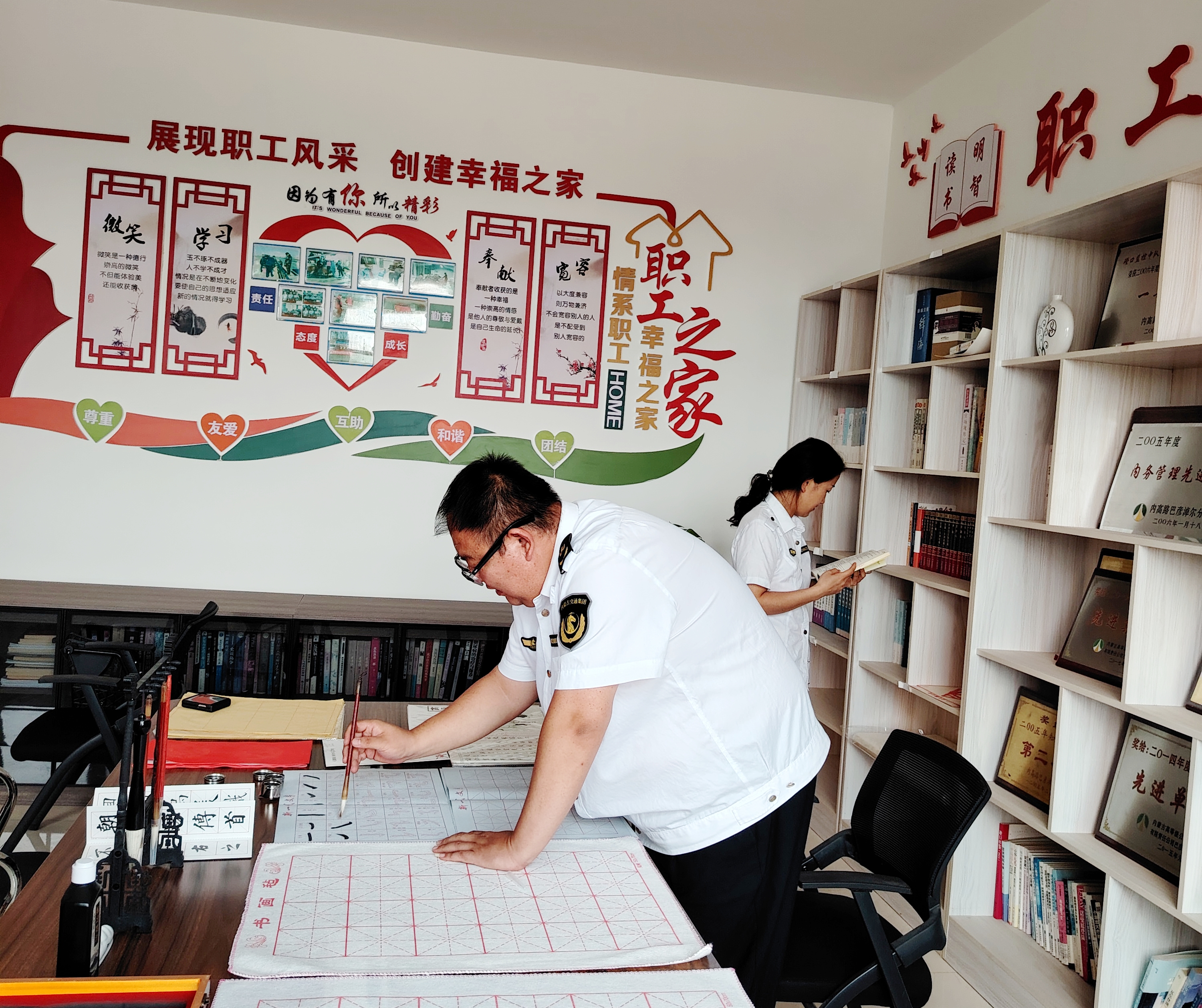 女人与公狍交酡女免费