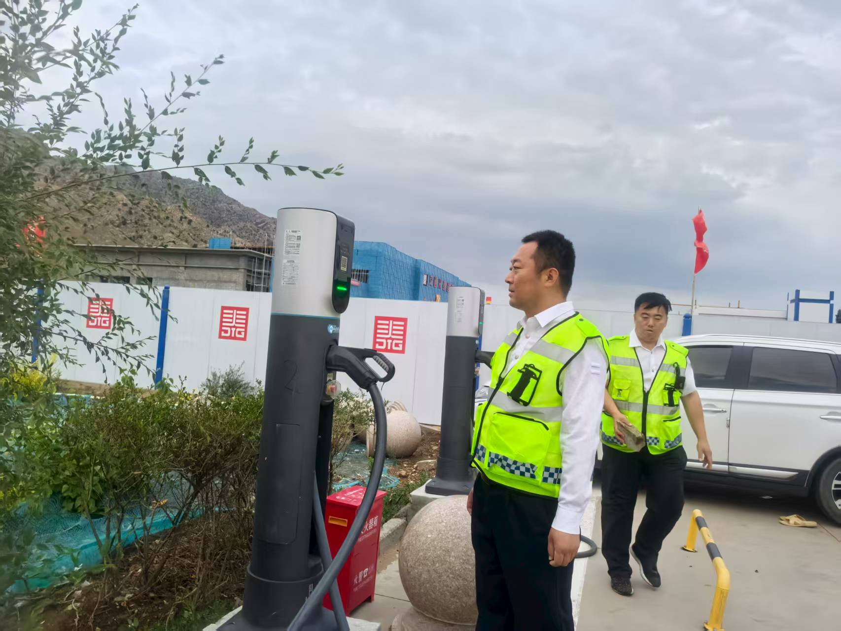 女人与公狍交酡女免费