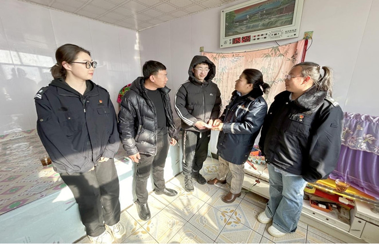 女人与公狍交酡女免费