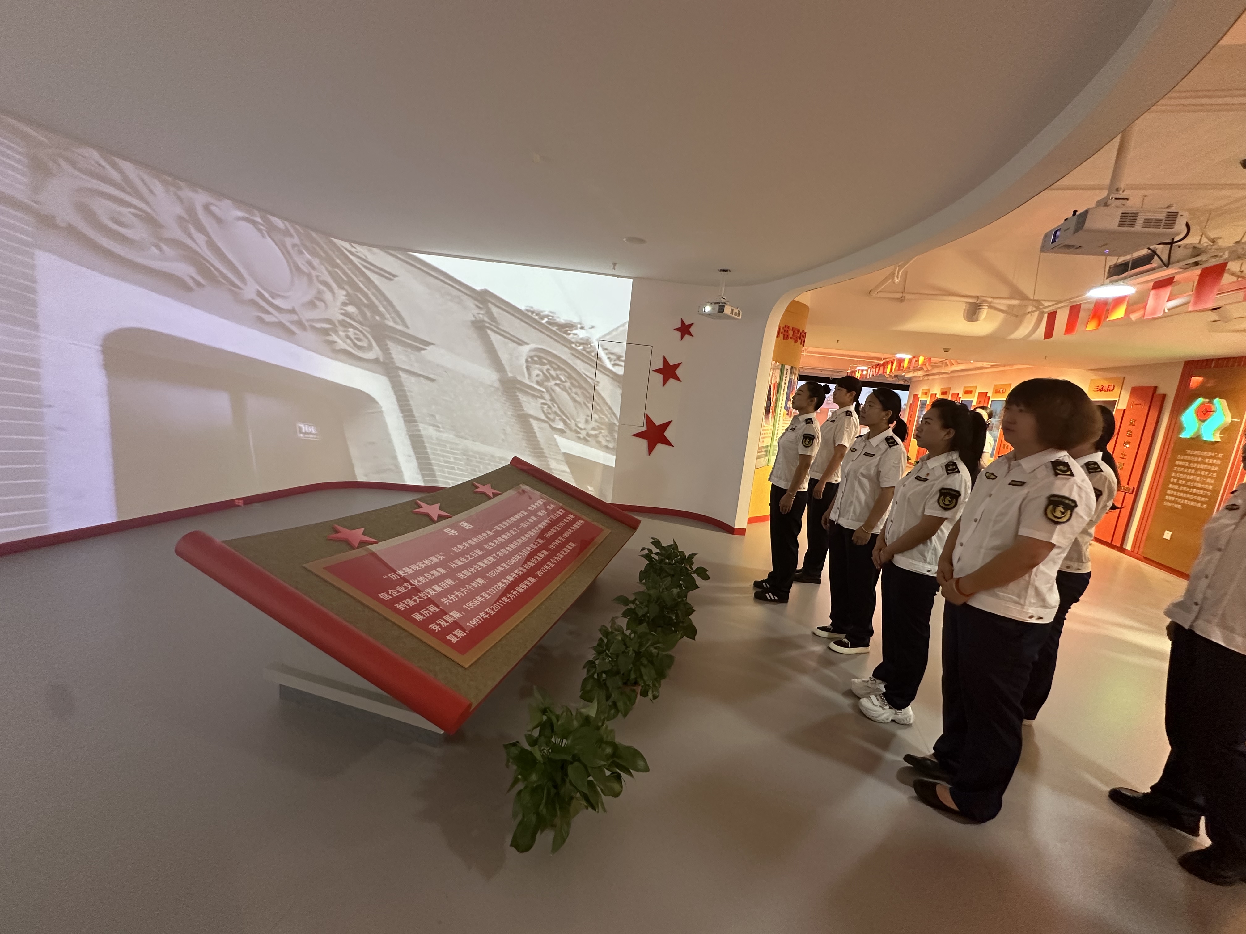 女人与公狍交酡女免费