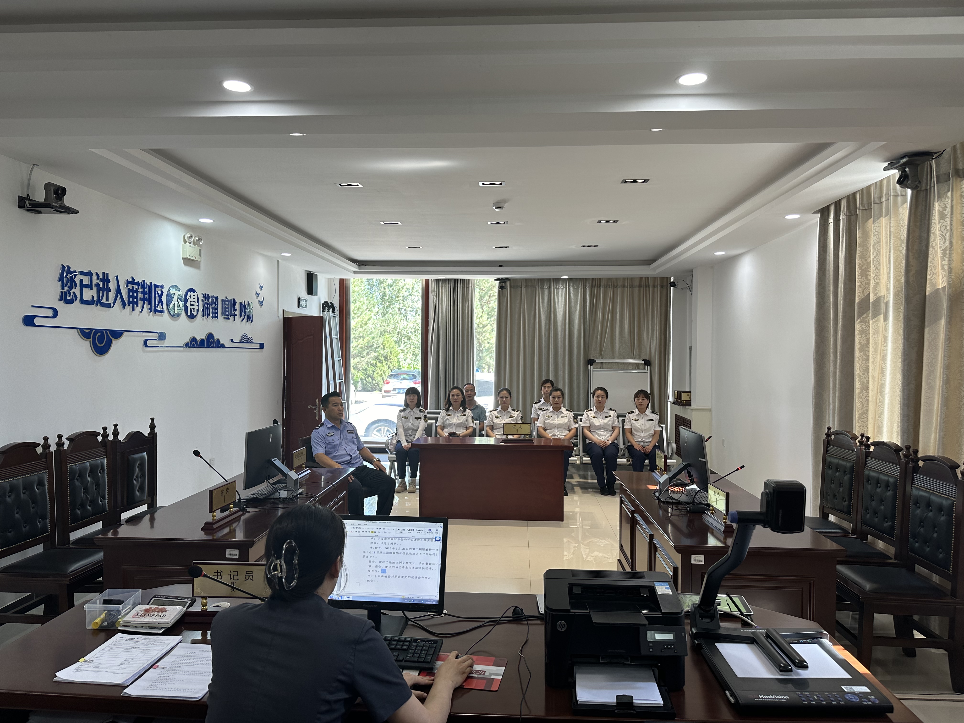 女人与公狍交酡女免费