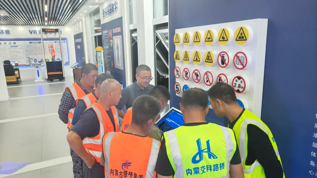 女人与公狍交酡女免费