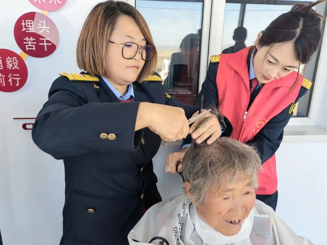 女人与公狍交酡女免费