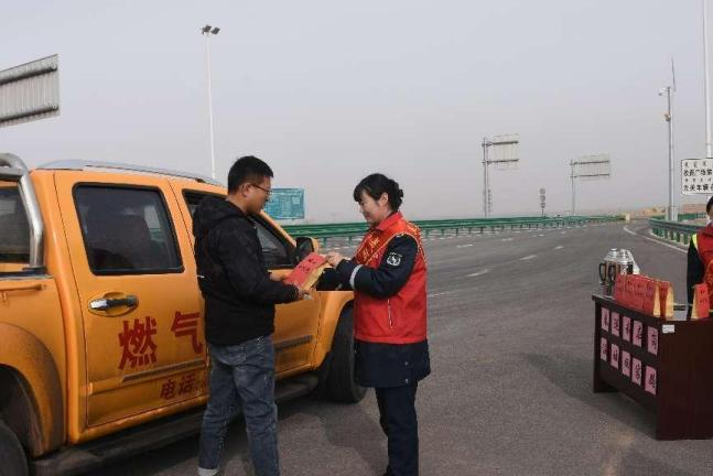 女人与公狍交酡女免费