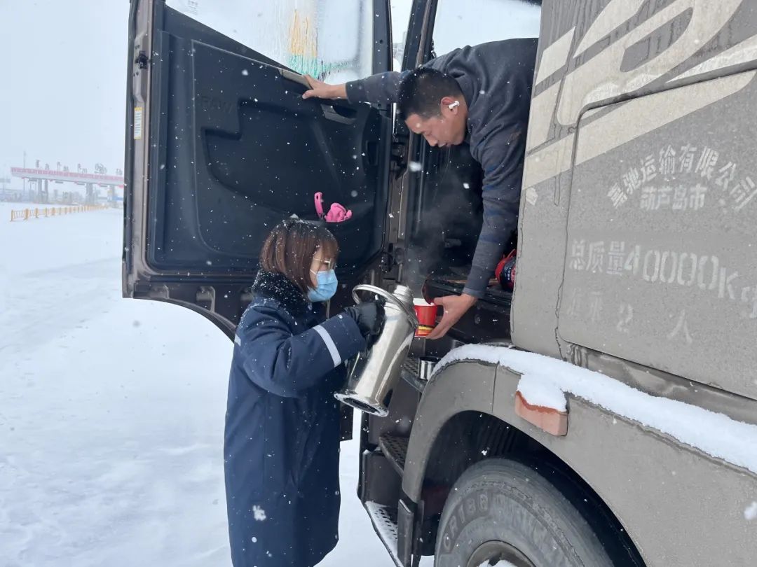 女人与公狍交酡女免费