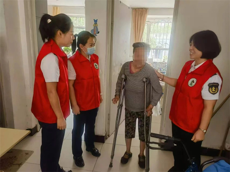 女人与公狍交酡女免费