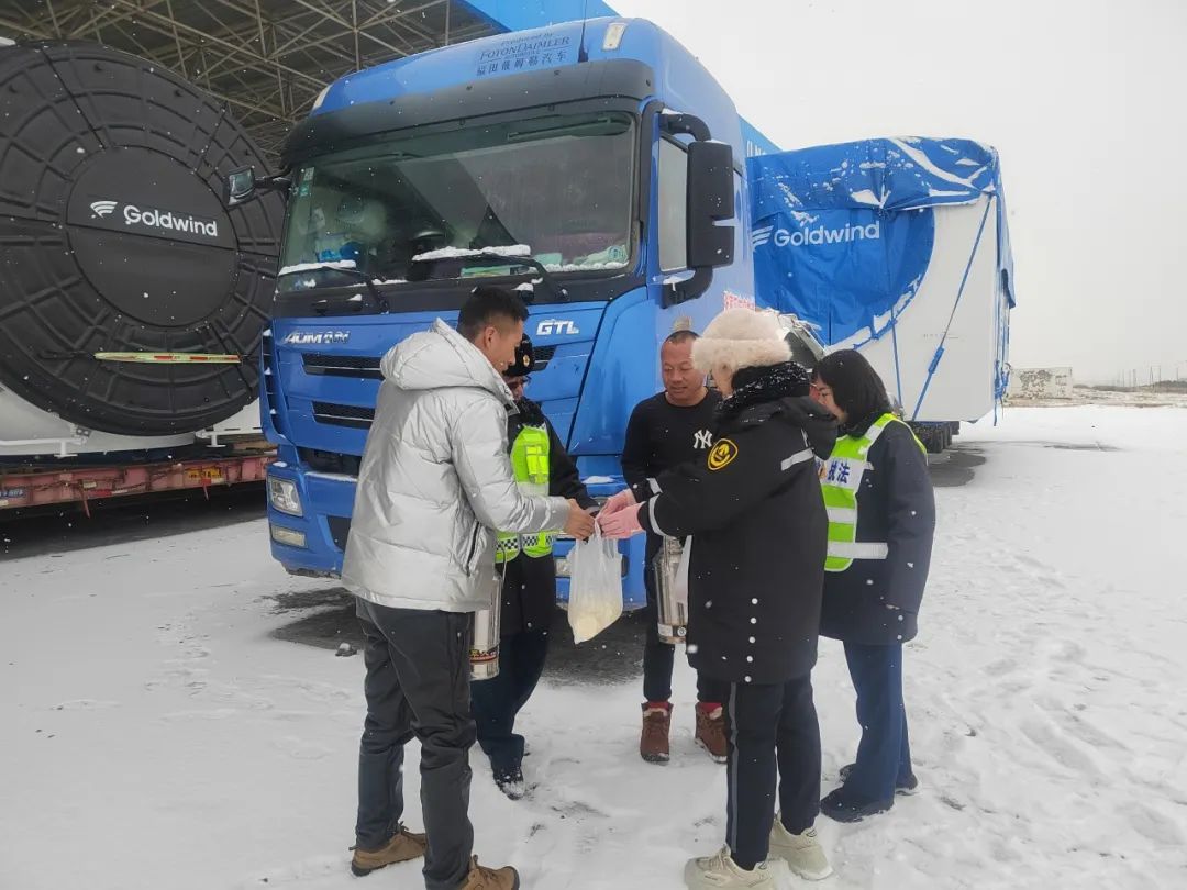 女人与公狍交酡女免费