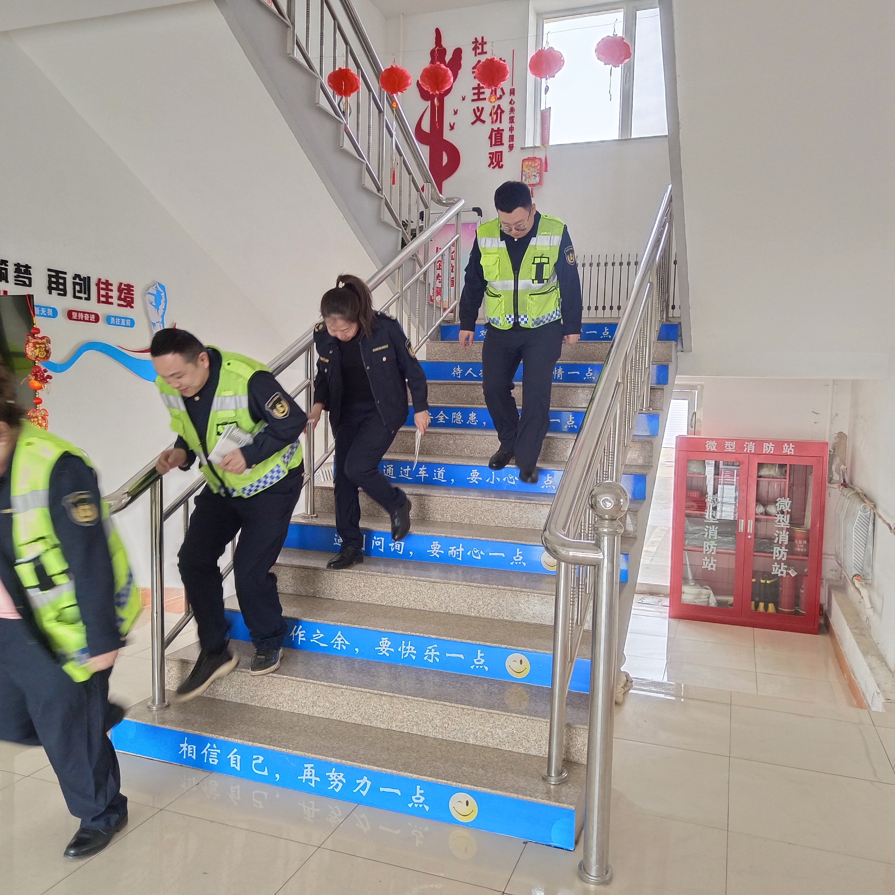 女人与公狍交酡女免费