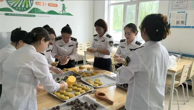 女人与公狍交酡女免费