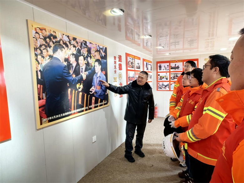 女人与公狍交酡女免费