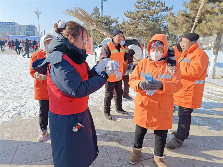 女人与公狍交酡女免费