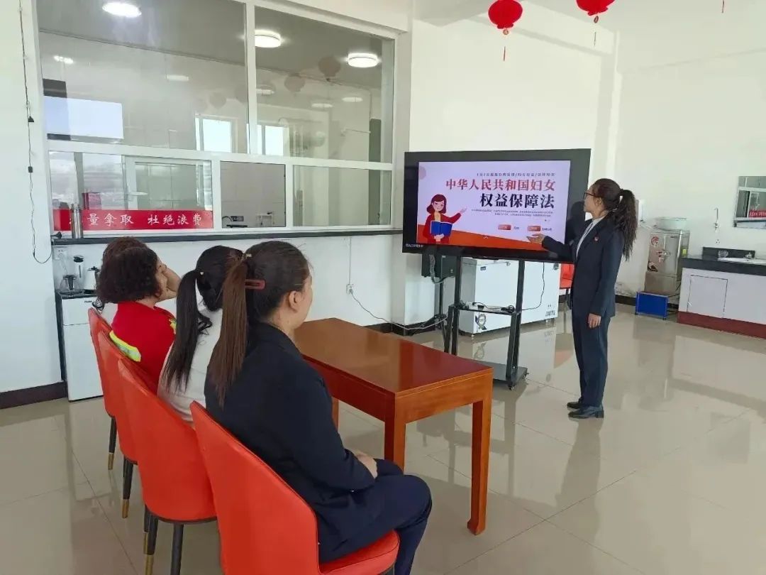 女人与公狍交酡女免费