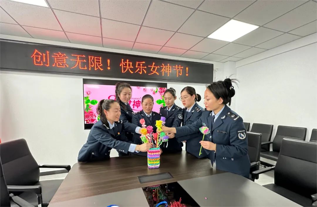 女人与公狍交酡女免费