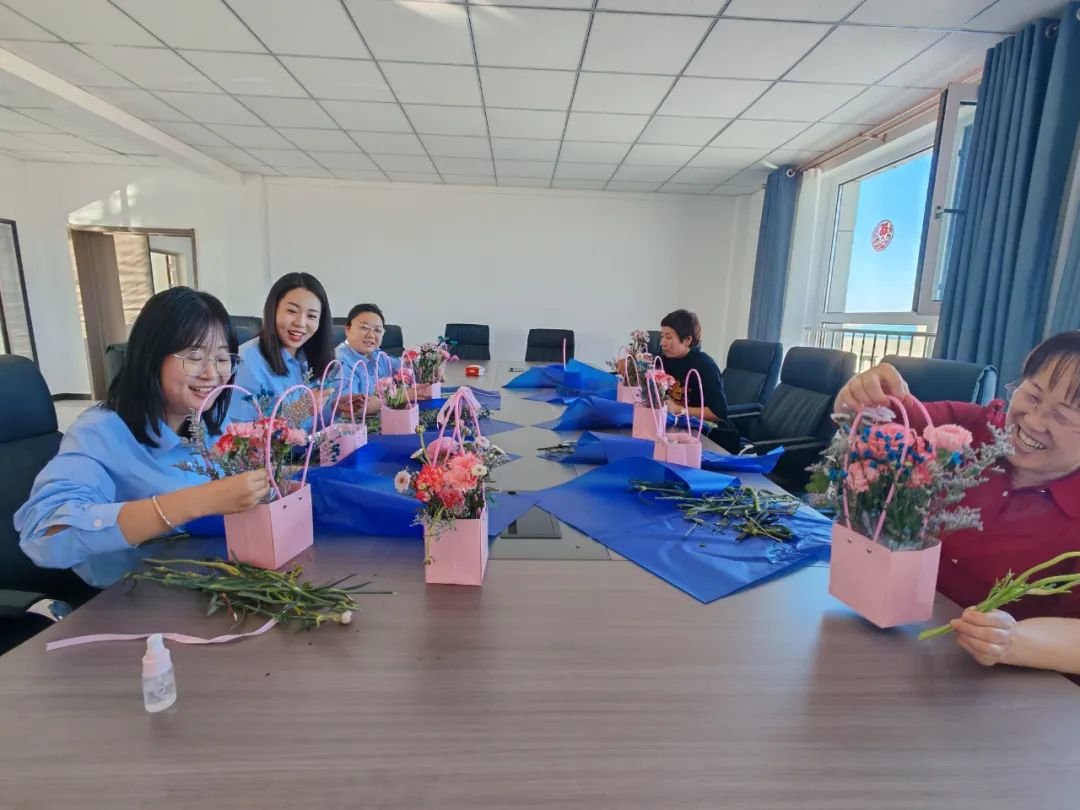 女人与公狍交酡女免费