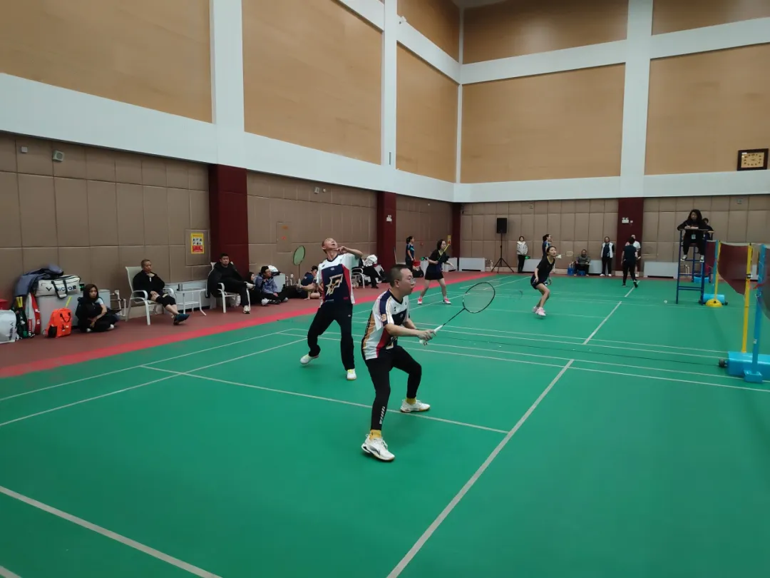 女人与公狍交酡女免费