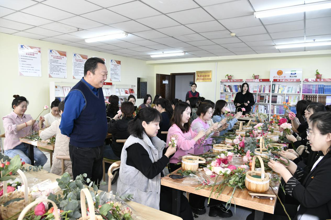 女人与公狍交酡女免费