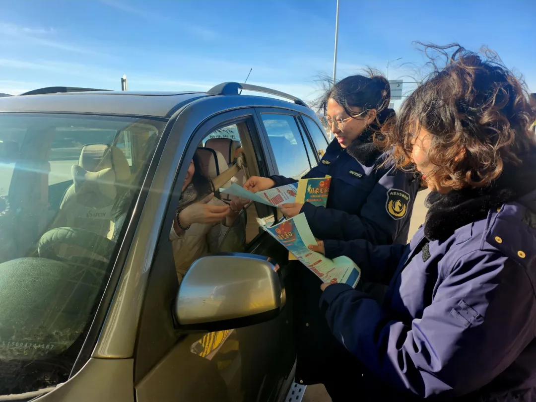 女人与公狍交酡女免费