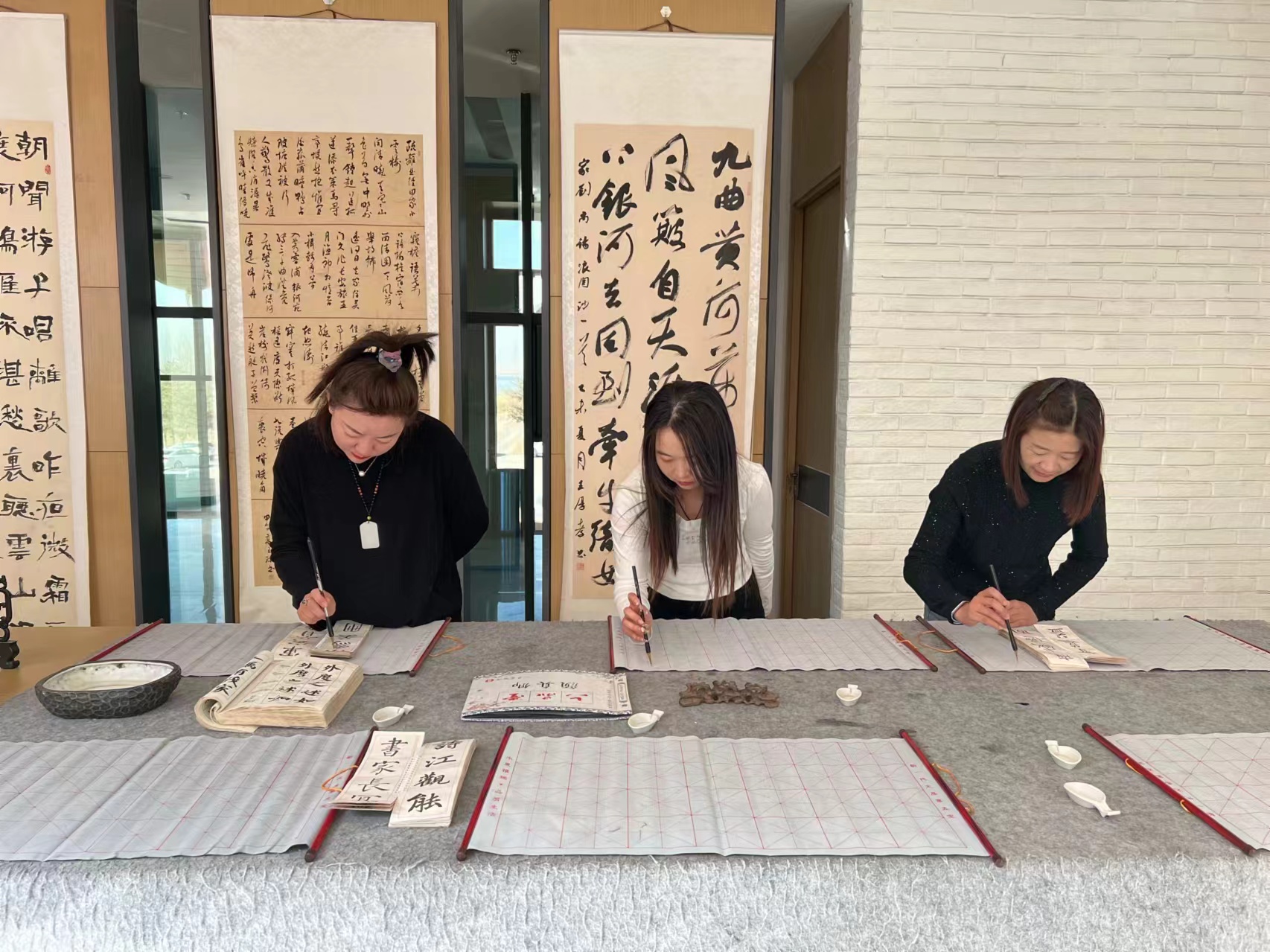 女人与公狍交酡女免费