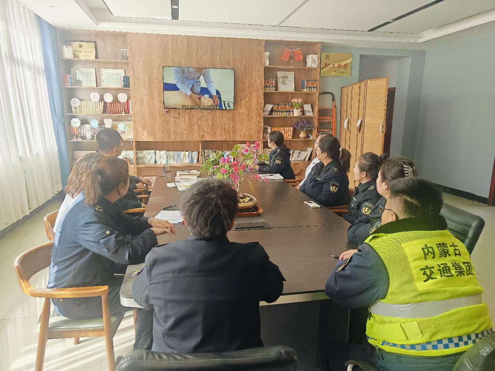 女人与公狍交酡女免费