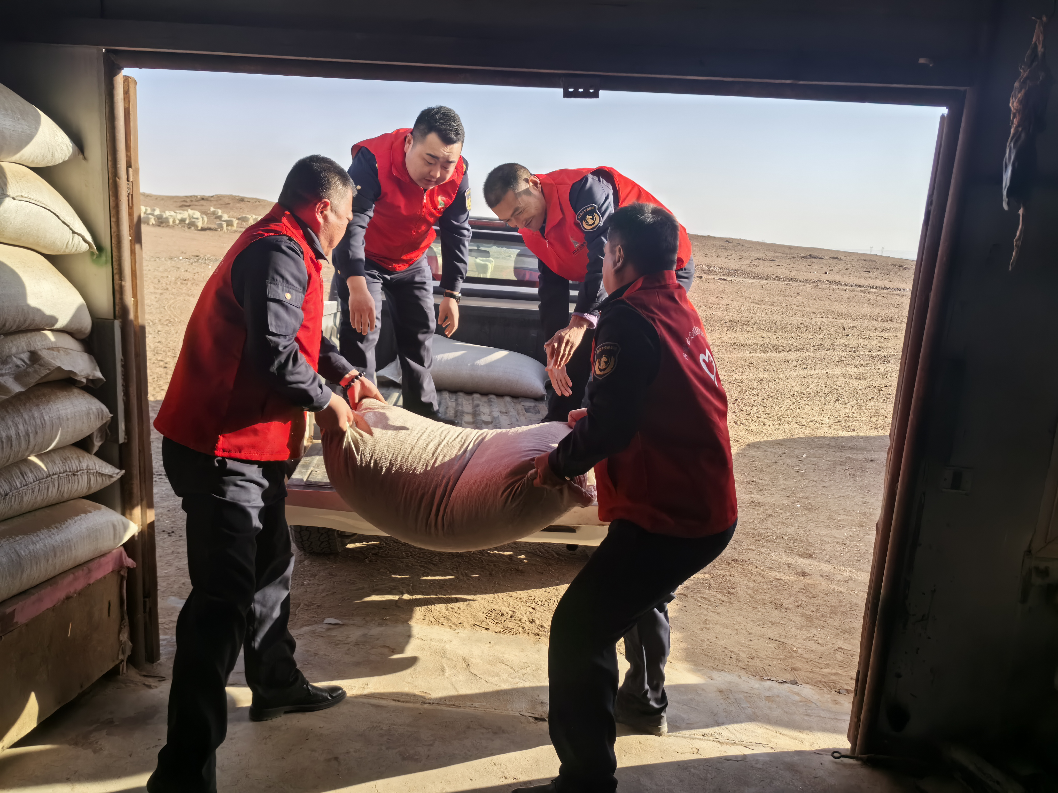 女人与公狍交酡女免费