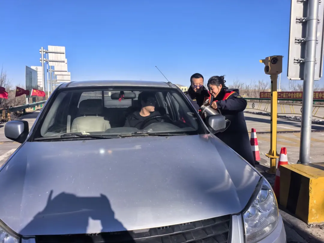 女人与公狍交酡女免费