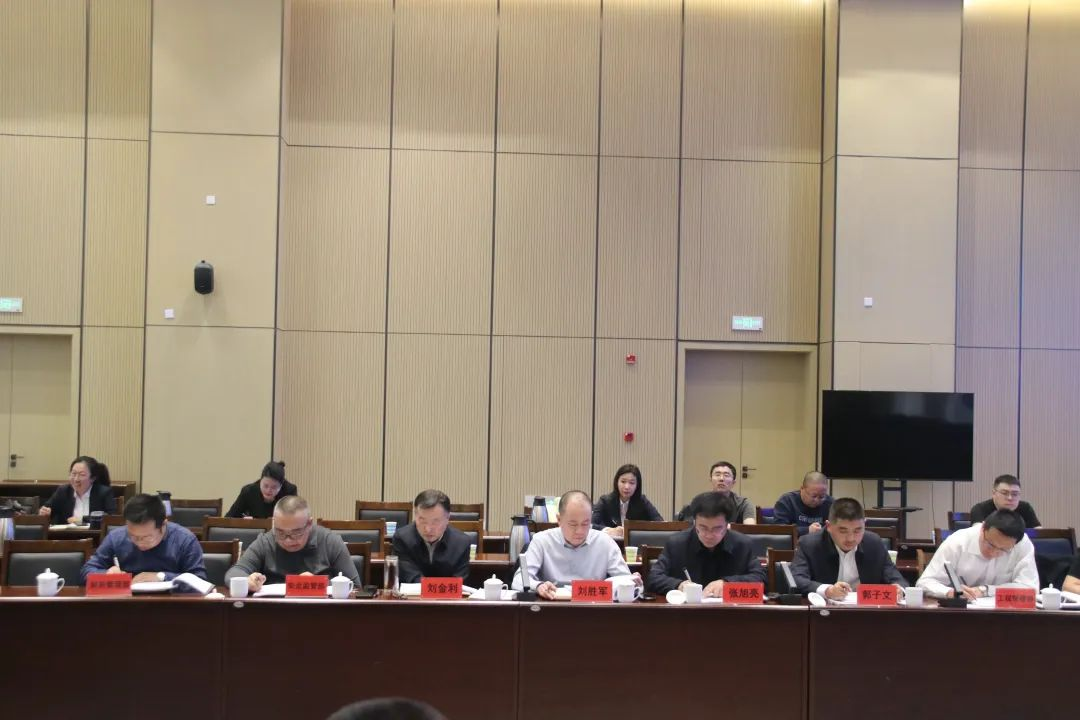 女人与公狍交酡女免费