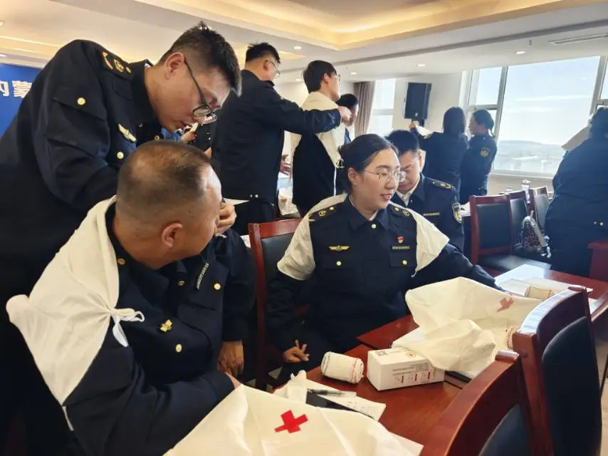 女人与公狍交酡女免费