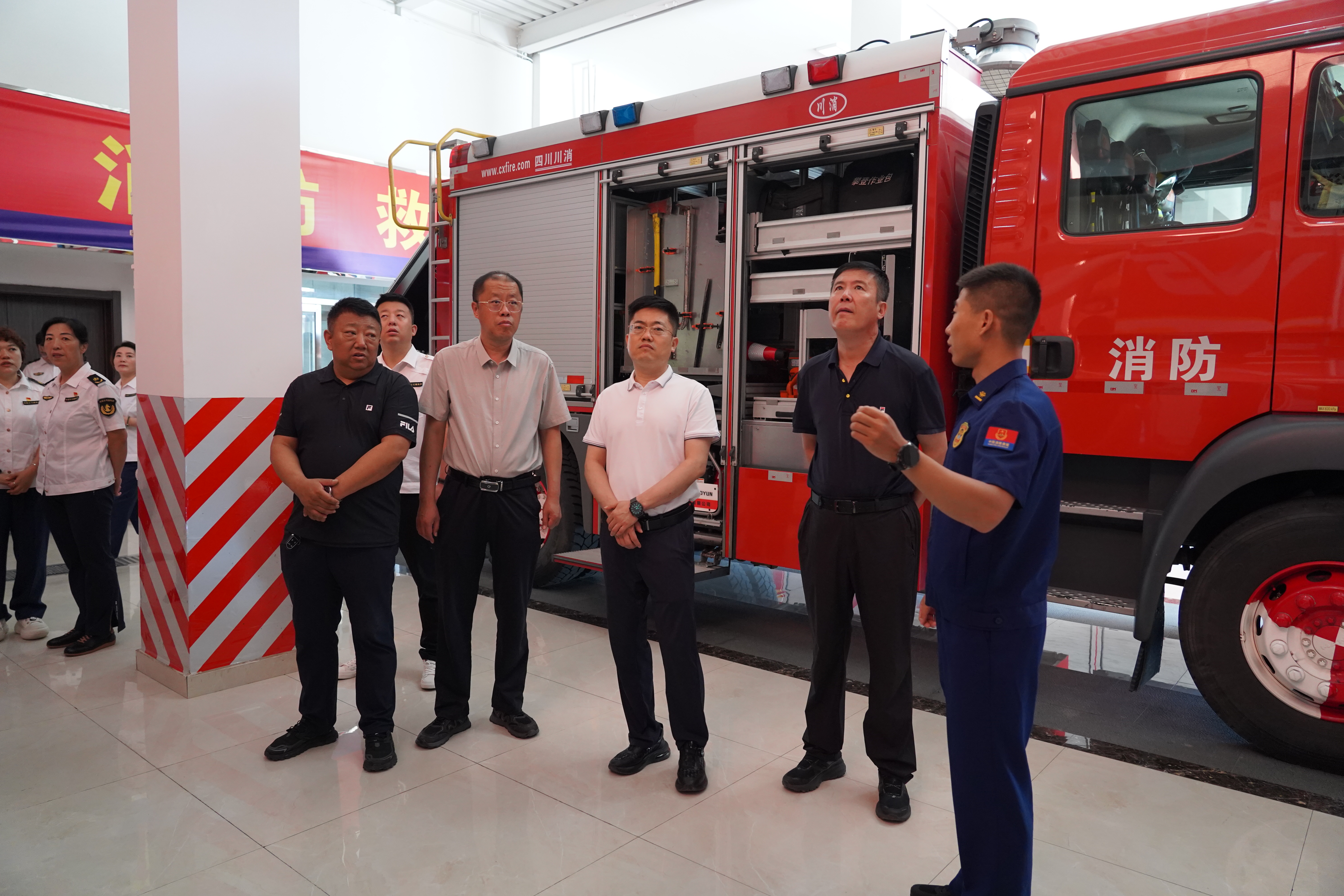 女人与公狍交酡女免费