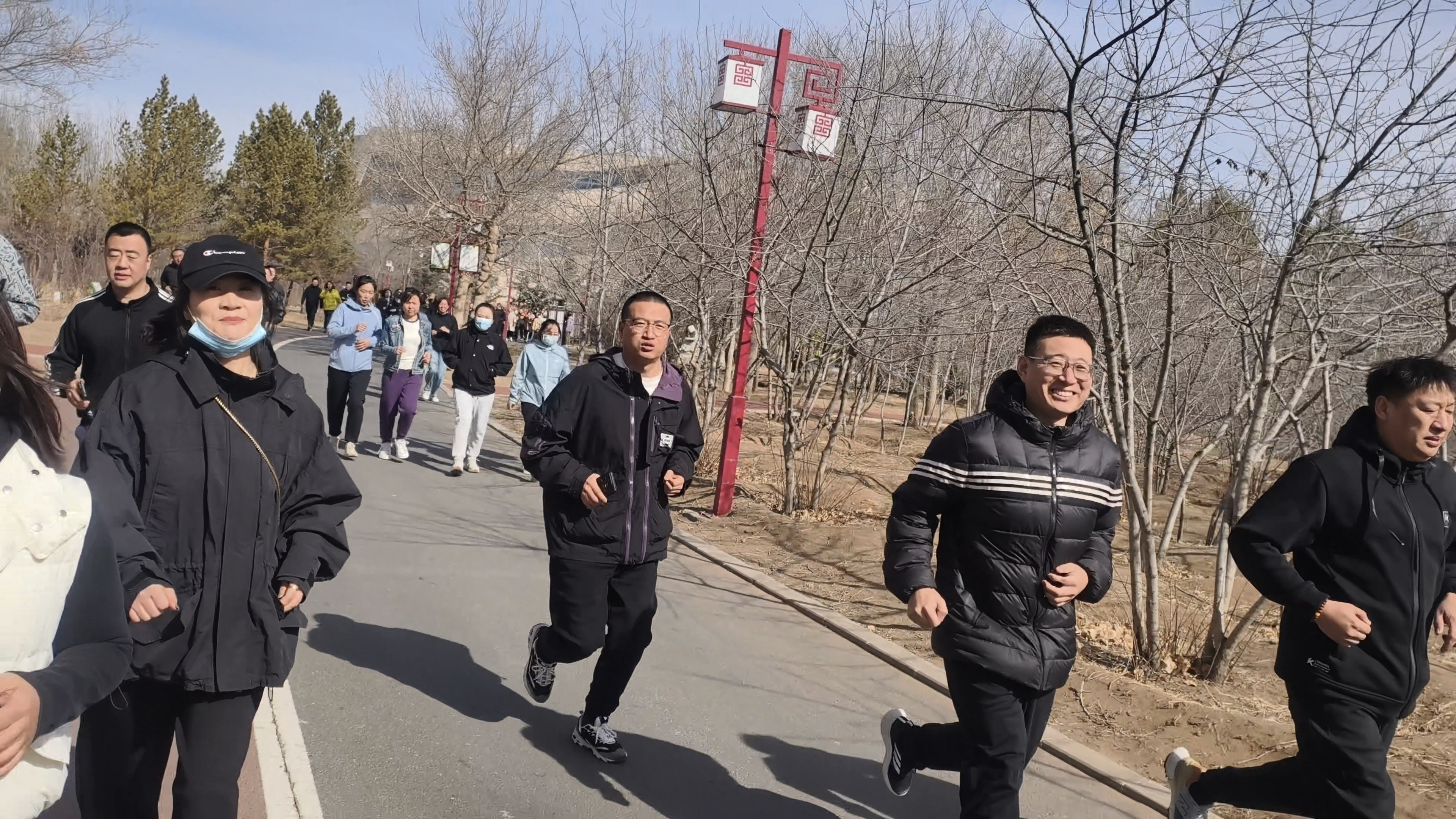 女人与公狍交酡女免费