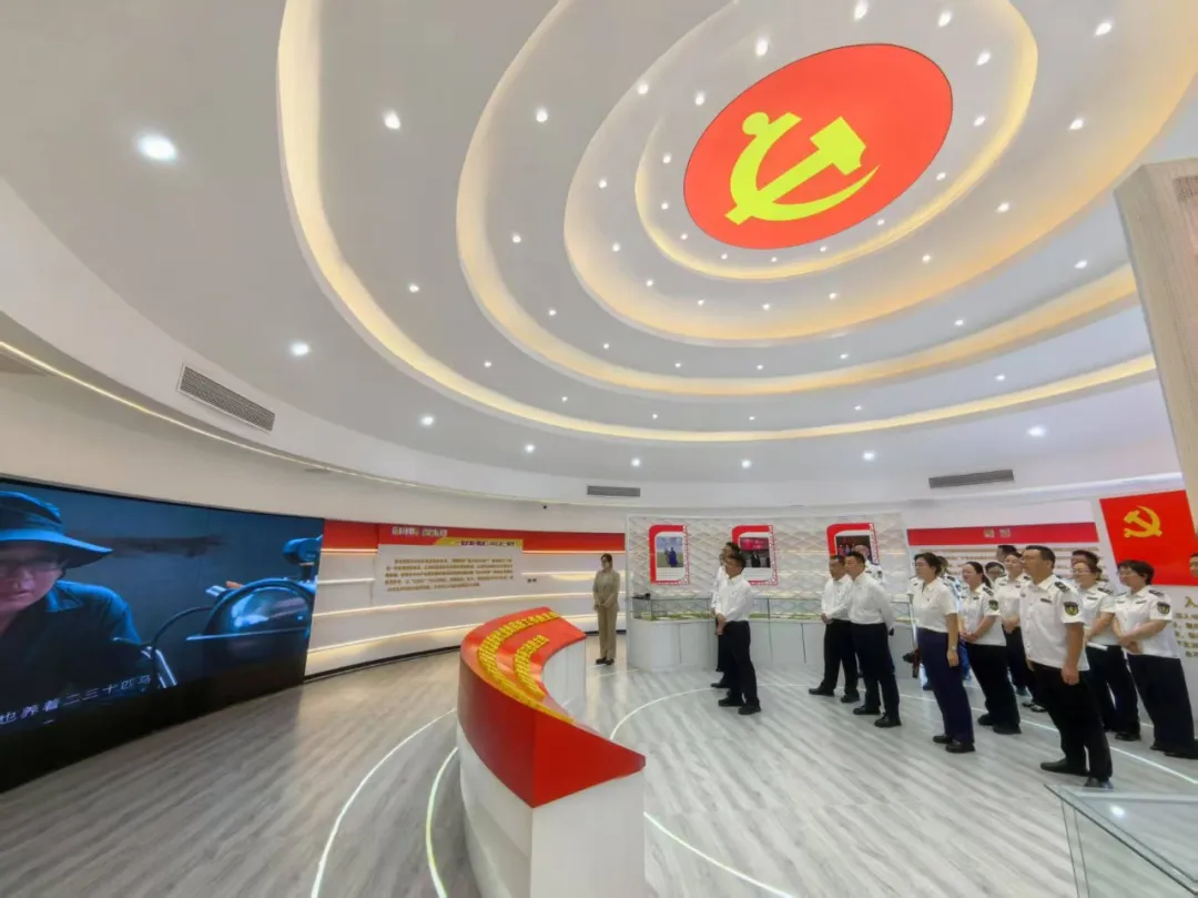 女人与公狍交酡女免费