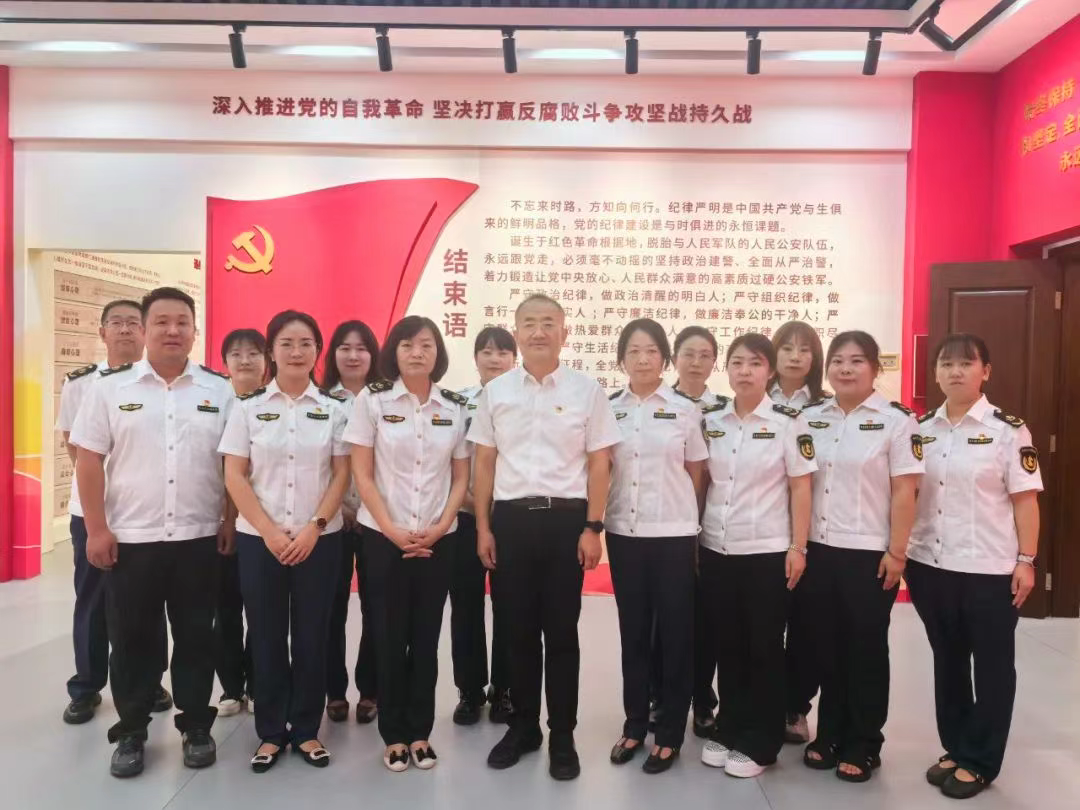 女人与公狍交酡女免费