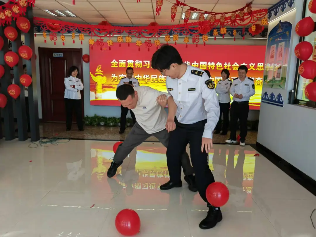 女人与公狍交酡女免费