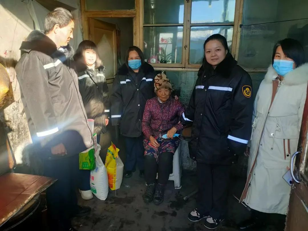 女人与公狍交酡女免费