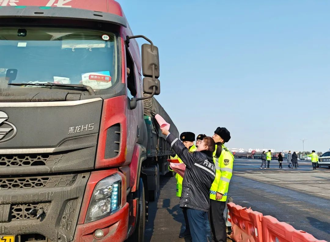 女人与公狍交酡女免费