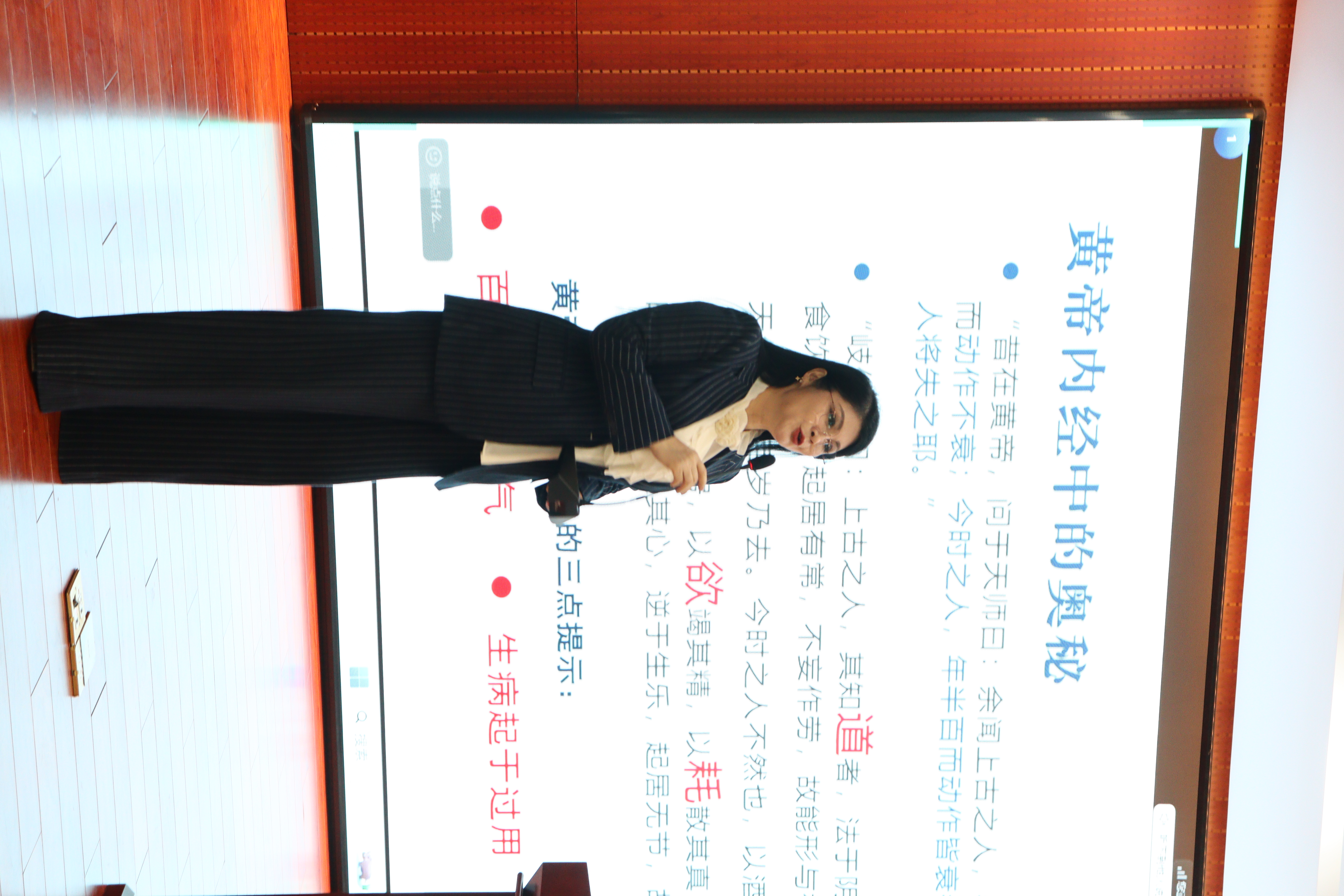 女人与公狍交酡女免费