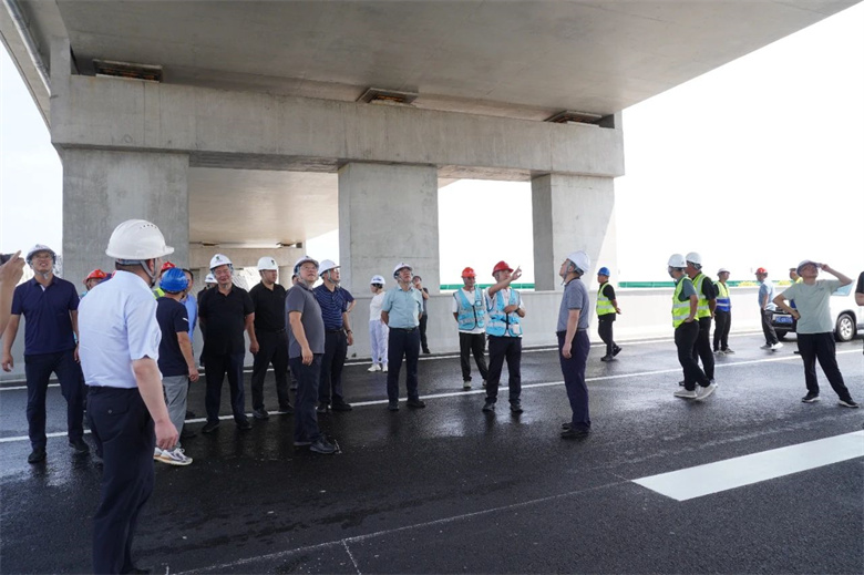 女人与公狍交酡女免费