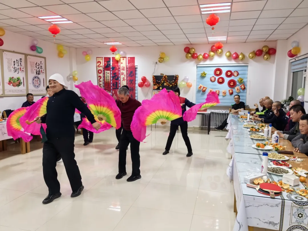 女人与公狍交酡女免费