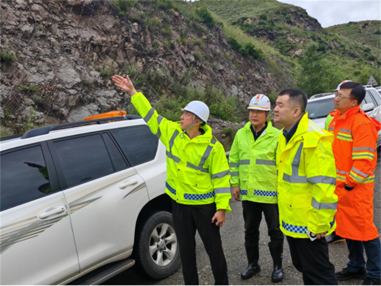 女人与公狍交酡女免费