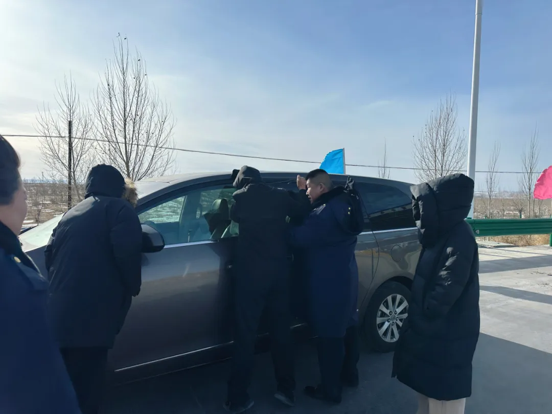 女人与公狍交酡女免费