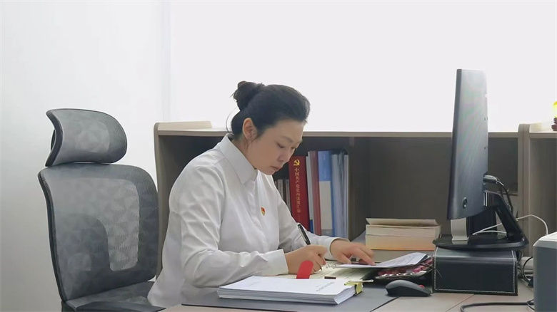 女人与公狍交酡女免费