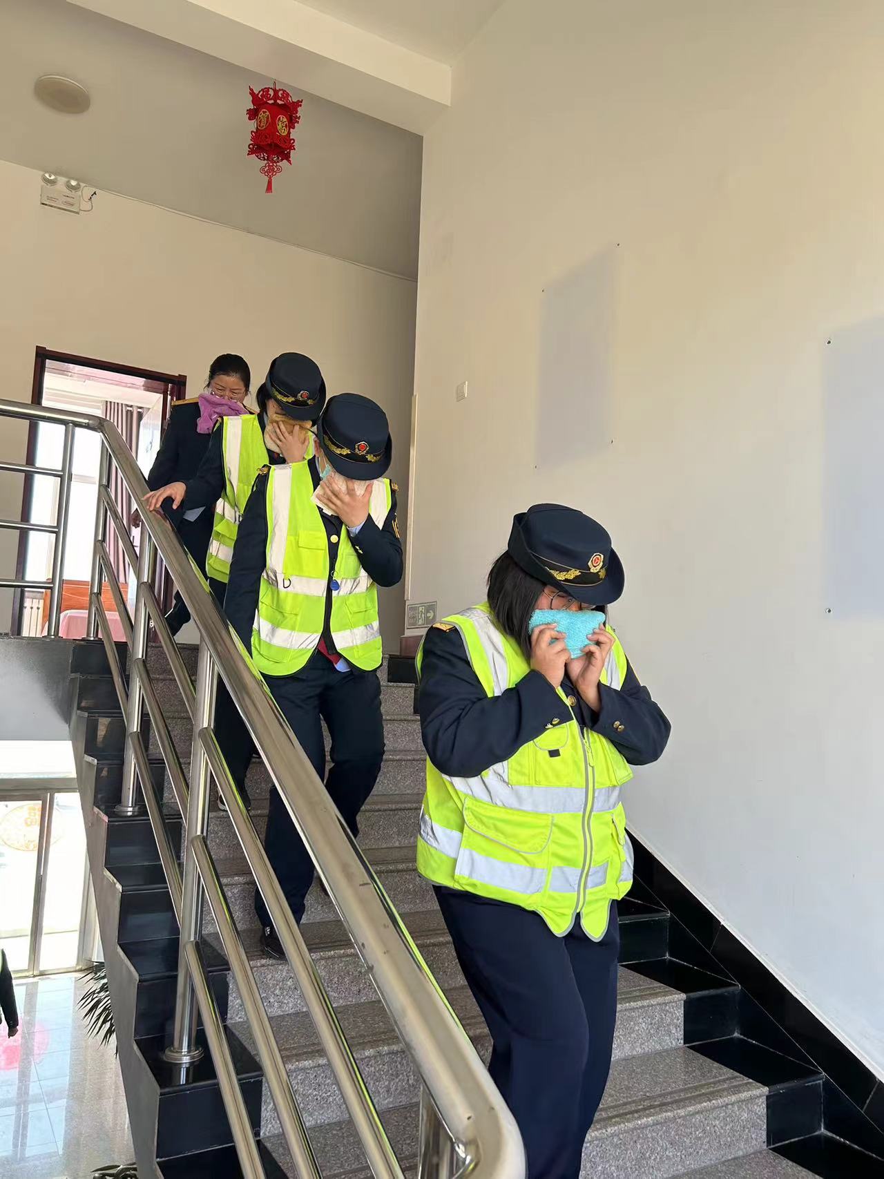 女人与公狍交酡女免费