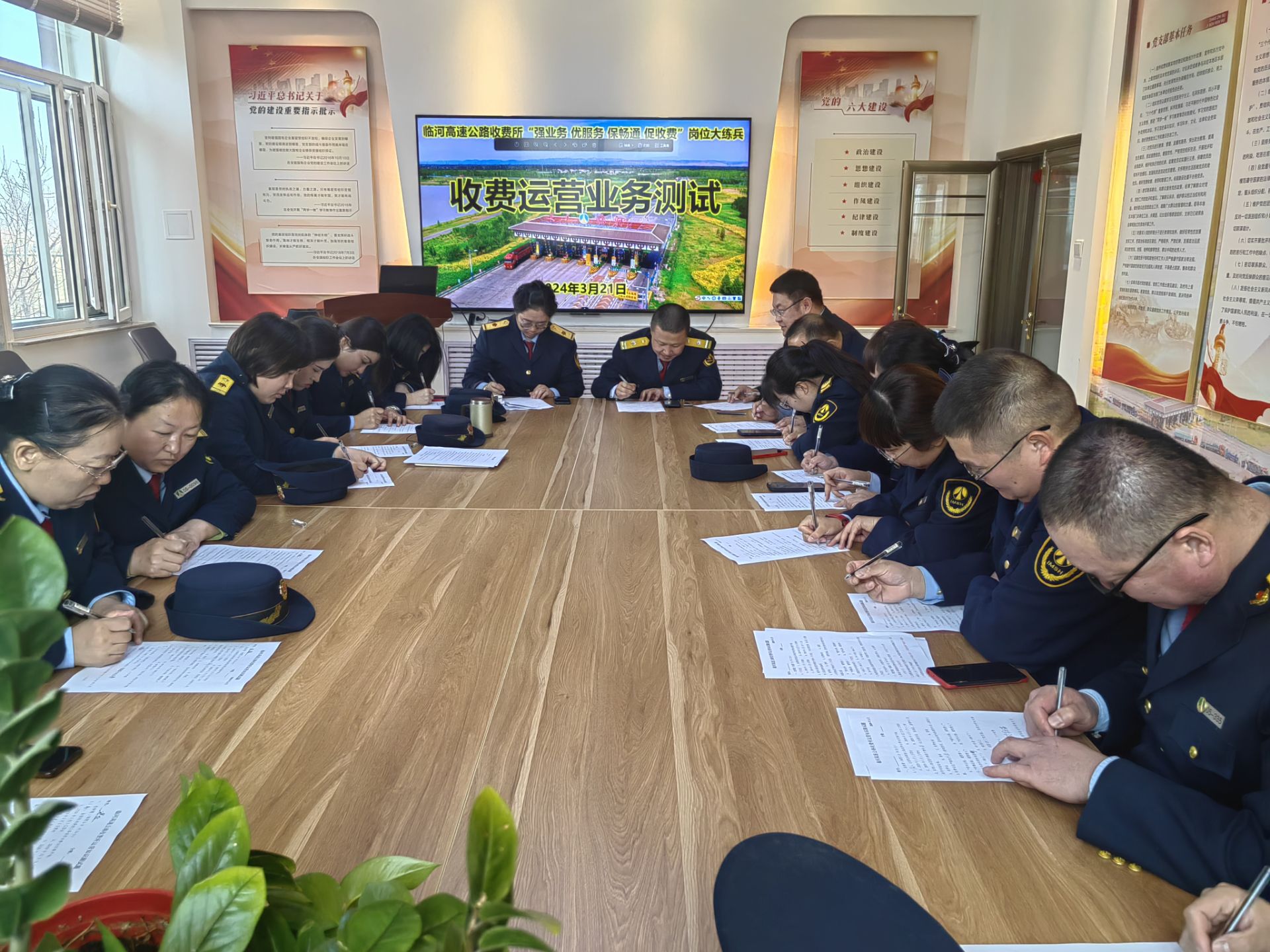 女人与公狍交酡女免费