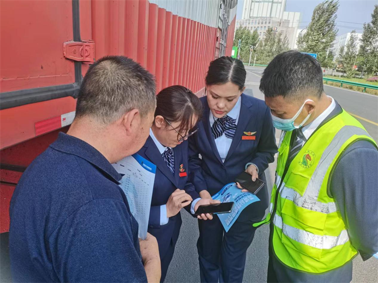 女人与公狍交酡女免费