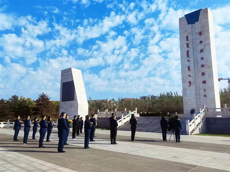 女人与公狍交酡女免费