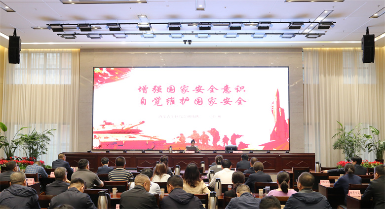 女人与公狍交酡女免费