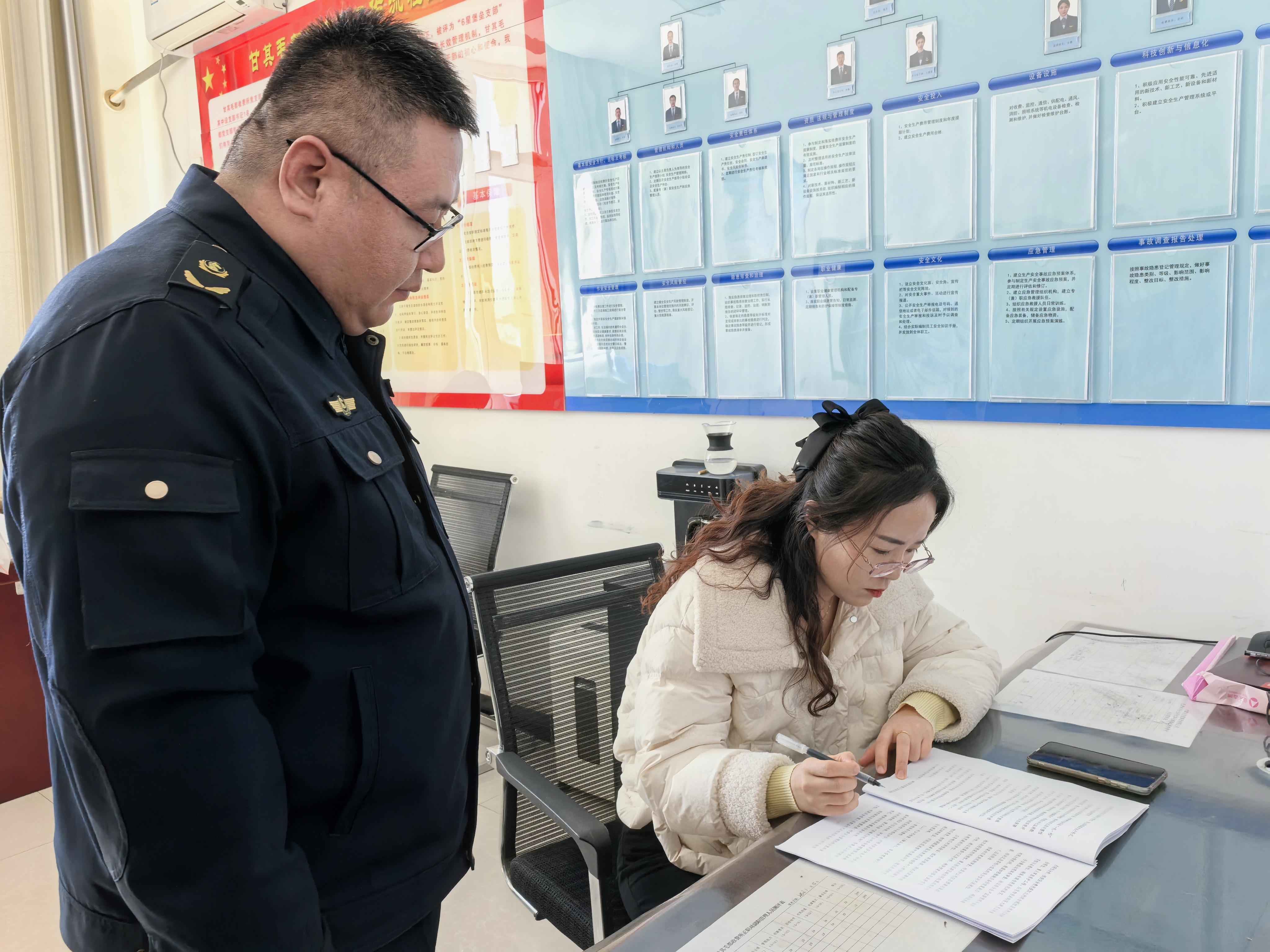 女人与公狍交酡女免费