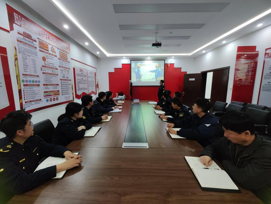 女人与公狍交酡女免费